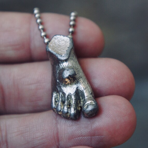 1970's Bigfoot Sasquatch Charm Necklace Vintage Ye