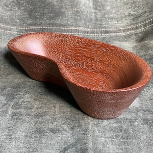 Mid-Century Modernist Kidney-shaped Wood Bowl, Display, Coin, keys, Catch-all -Abstract, biomorphic, MCM,