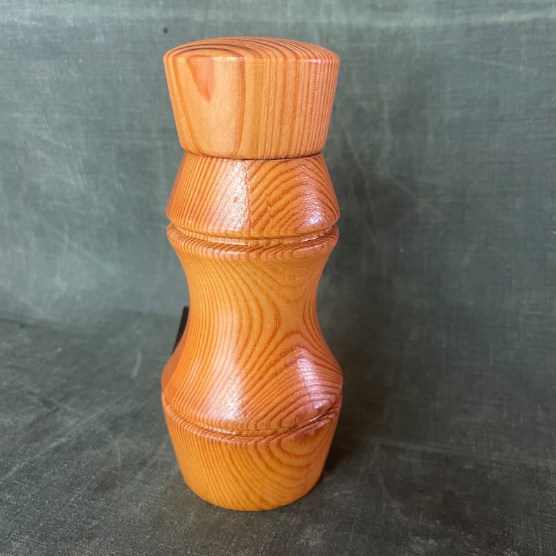 1960's Vintage Bodum Danish White Pine Salt Mill, Spice Grinder, made in Denmark, Modernist, Nutmeg, Nut image 5