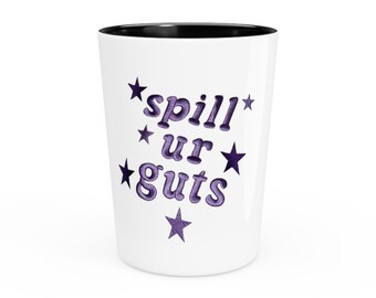 Vaso de chupito Olivia Rodrigo Guts: un artículo de colección para amantes del bar.