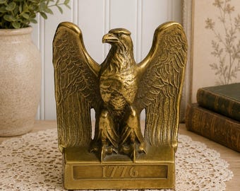 Vintage-Buchstützen aus Messing mit Adlermotiv | Amerikanische Dekoration im Stil von 1776, patriotisches Deko-Element fürs Büroregal
