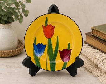 Plato de tulipanes pintado a mano de Metto China – Plato de postre floral amarillo – Decoración estilo cottagecore