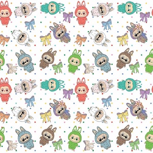 Pode incluir: Um padrão repetitivo de personagens de desenhos animados em fantasias de coelho, cada um com cores e expressões únicas. O design inclui laços coloridos e bolinhas em um fundo branco, criando uma estética lúdica e caprichosa.