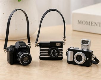 ビンテージカメラキーホルダー、レトロバッグチャーム、写真家向けアクセサリー