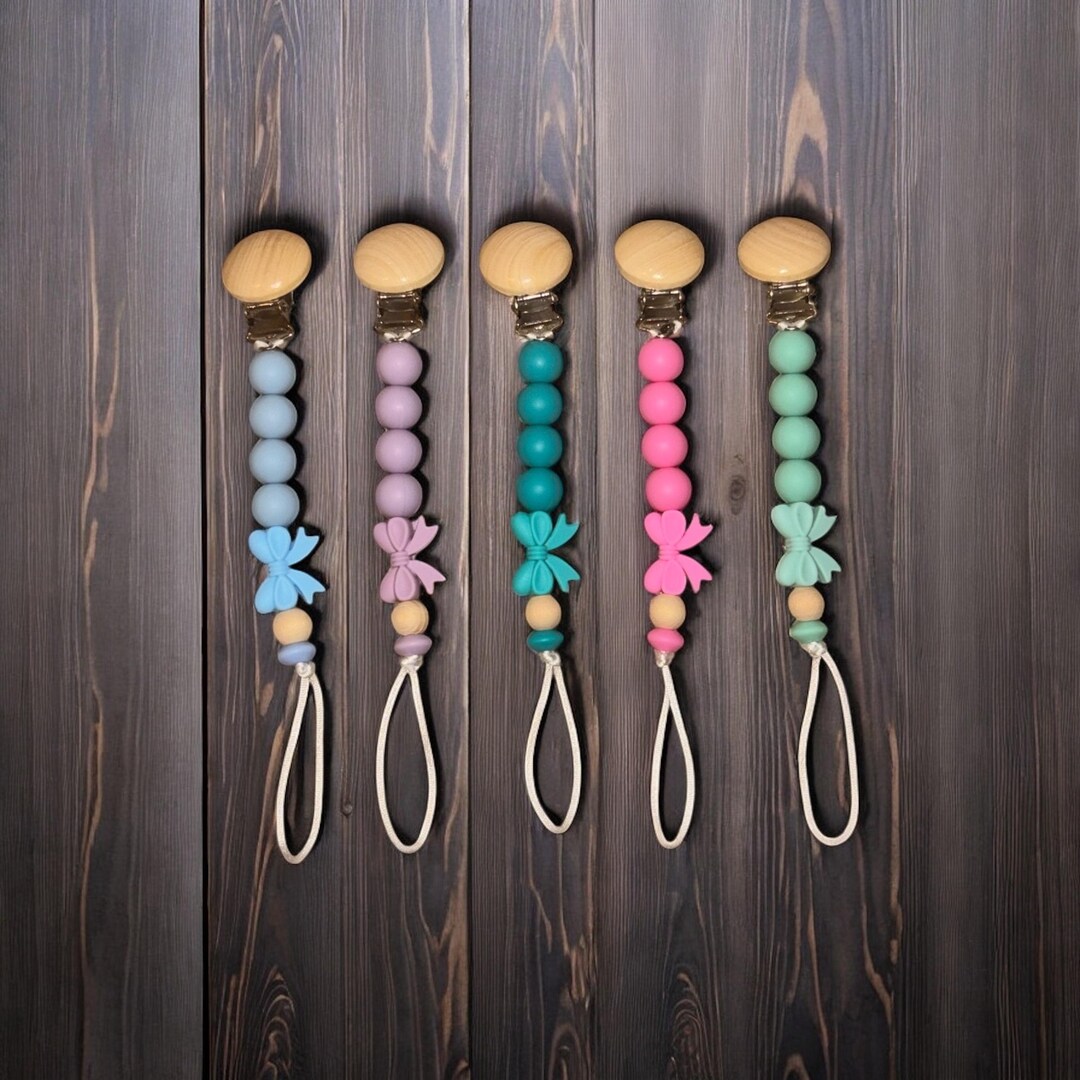 Bow Pacifier Clip | Baby Shower Gift | Bows - Etsy