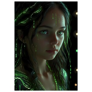 Puede incluir: Impresión de arte digital de una mujer con cabello largo y oscuro y llamativos ojos verdes. Líneas y puntos verdes brillantes adornan su cabello y rostro, creando un efecto místico. El fondo es oscuro con luces bokeh.