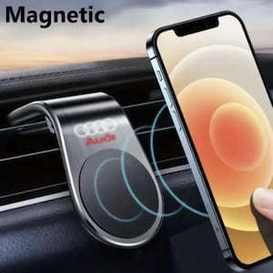 アウディ マグネット式スマートフォンホルダーマウントスタンド（汎用）アウディ カーオーナーズアクセサリー A、Q、S RS Magsafe