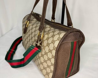 GUCCI Vintage GG Supreme Accessory Pouch Shoulder Bag – Model 039