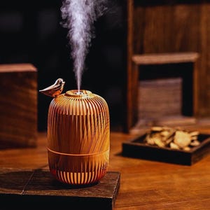 Dreambird Ultrasonic Humidifier Lamp – Wood Grain Aroma Diffuser with Night Light, Quiet Air Humidifier for Bedroom & Relaxing Home Décor