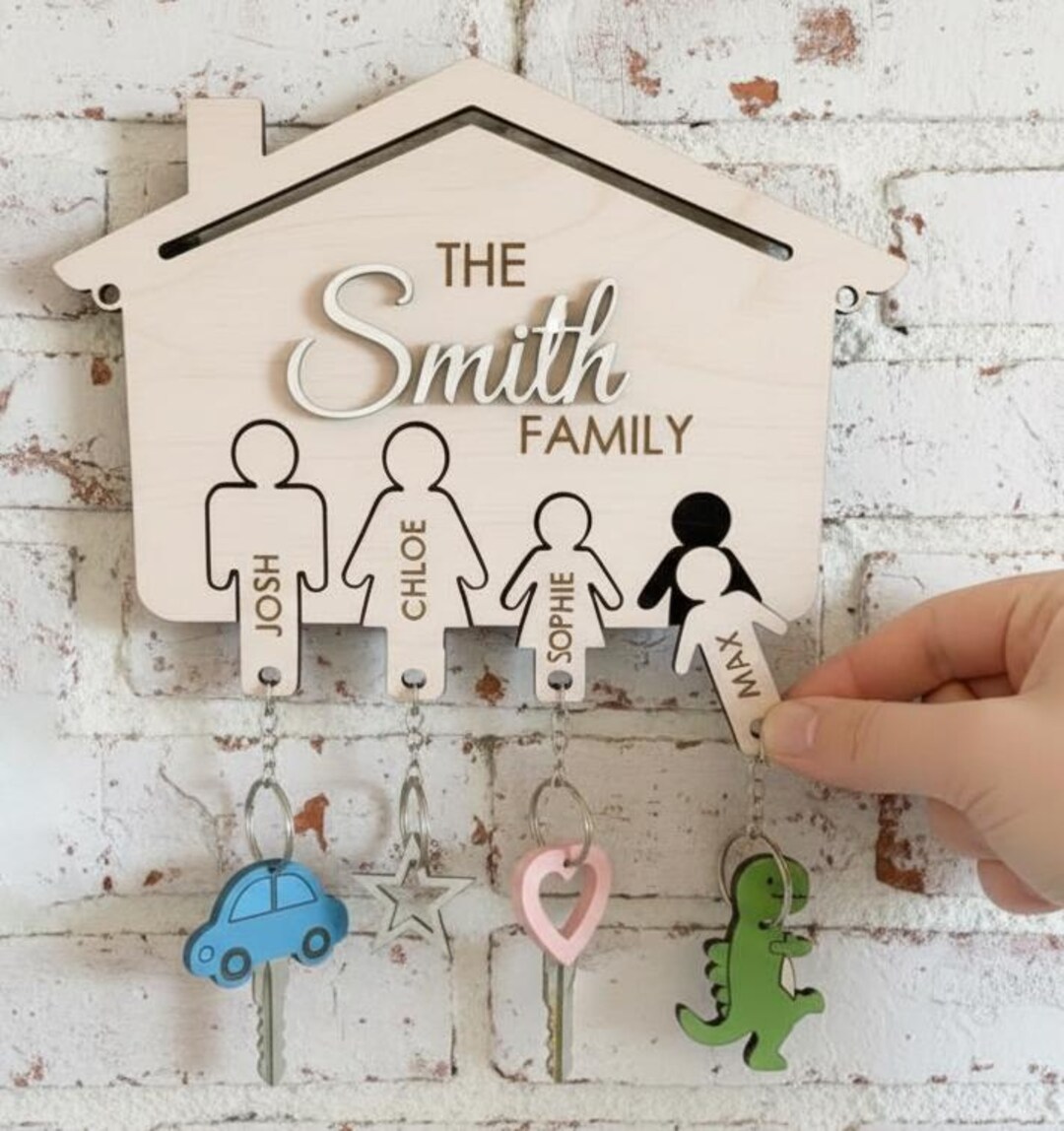 Personalized Family Key Holder, Custom Wooden Key Rack, New Home Gift ...