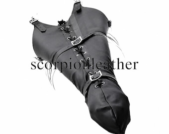 Carpeta de cuero resistente hecha a mano con detalle de cordones y correas con hebilla / Accesorio de moda alternativo