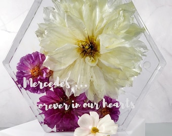 Memorial Resin Floral Preservation Keepsake Funeral Gift Dried Flowers Florals Modern