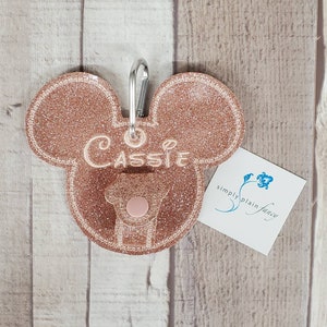 Personalized Mouse Ear Holder For Your Disney Park Bag