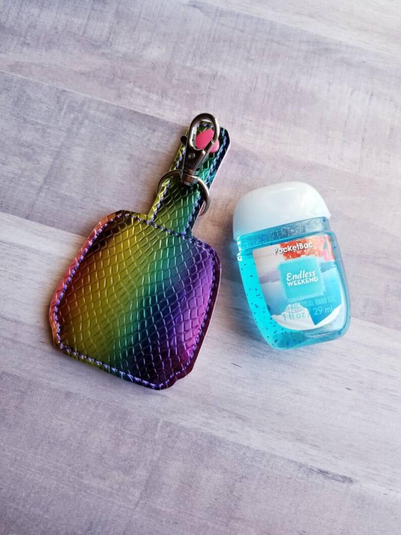 Hand Sanitizer Keeper Pocket Bac Bath And Body Works Hand Sanitizer Holder Sanitizer Keychain Rainbow Keychain Glitter Keychain