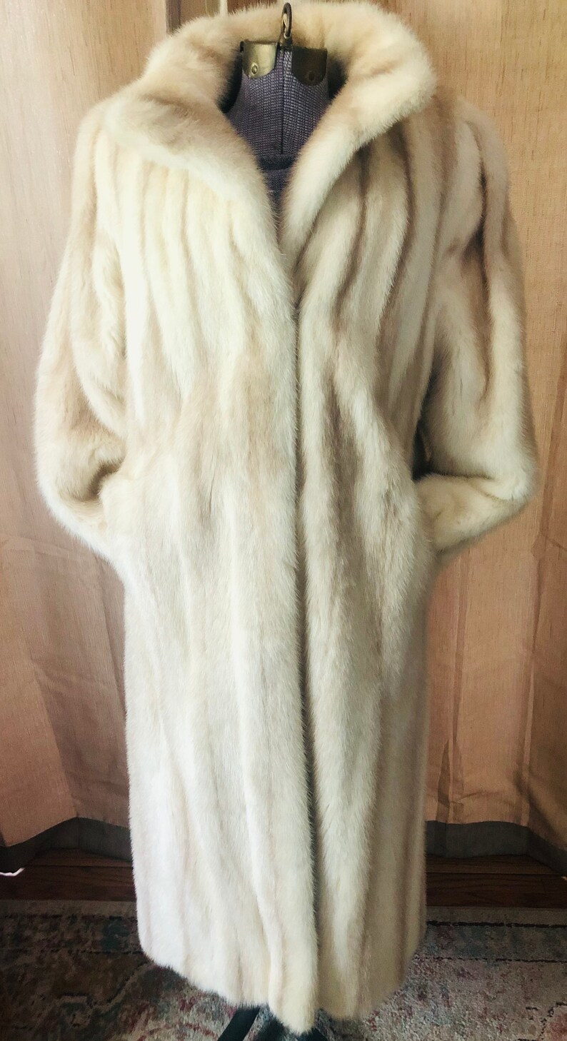 Luxurious Fulllength White Mink Coat Etsy