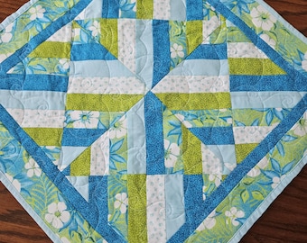 Quilted Table Topper in Teal