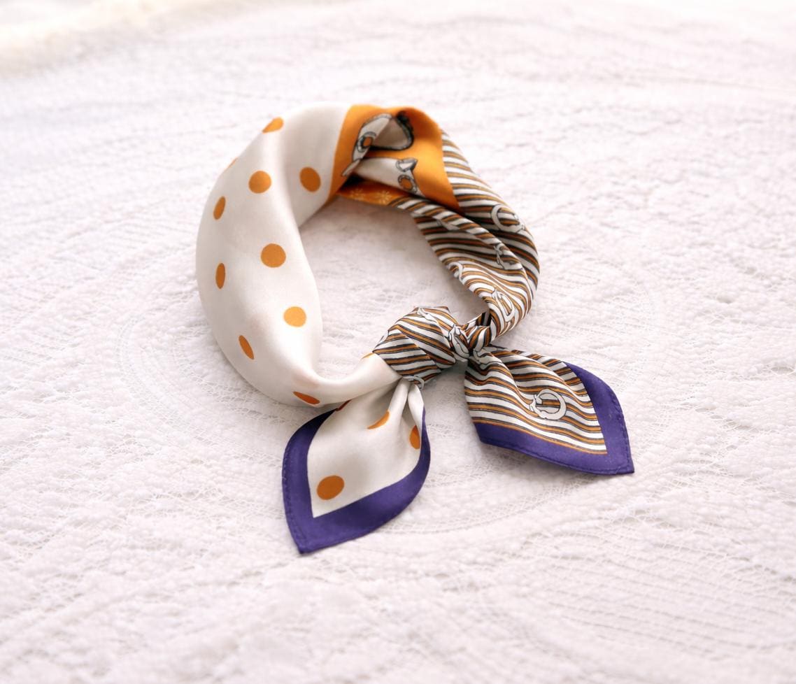 100% Mulberry Silk Polka Dot Scarf, Women's Neck Scarf, Retro Hair Scarf, Small Square Bandana, Chic Head Scarf, Fashion Neck Tie 21" × 21"