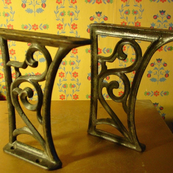 Vintage Ornate Cast Iron Shelf  Brackets