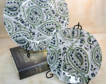 Dinnerware set of 4,Vintage Fabric backed glass plates. Gift for Mom,wedding shower,hand crafted.Dinner 10.5"Salad 7.5", reverse decoupage