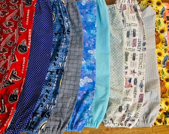 Plastic Bag Storage Sleeve / Grocery Store Bag Storage Sleeve