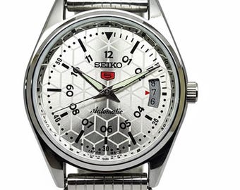 セイコー5 自動巻き腕時計 メンズ ヴィンテージ シルバー文字盤 日本製機械式 デイデイトウォッチ