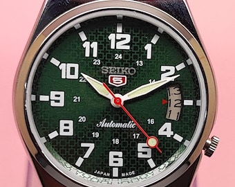 セイコー5 自動巻き腕時計 メンズ ヴィンテージ グリーン文字盤 日本製機械式 デイデイトウォッチ