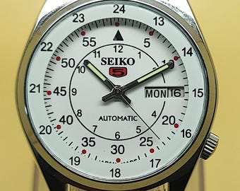 セイコー5 自動巻き腕時計 メンズ ヴィンテージ ホワイト文字盤 日本製機械式 デイデイトウォッチ