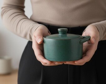 Piccola tazza da zuppa in ceramica con coperchio, ciotola con manico laterale in stile vintage