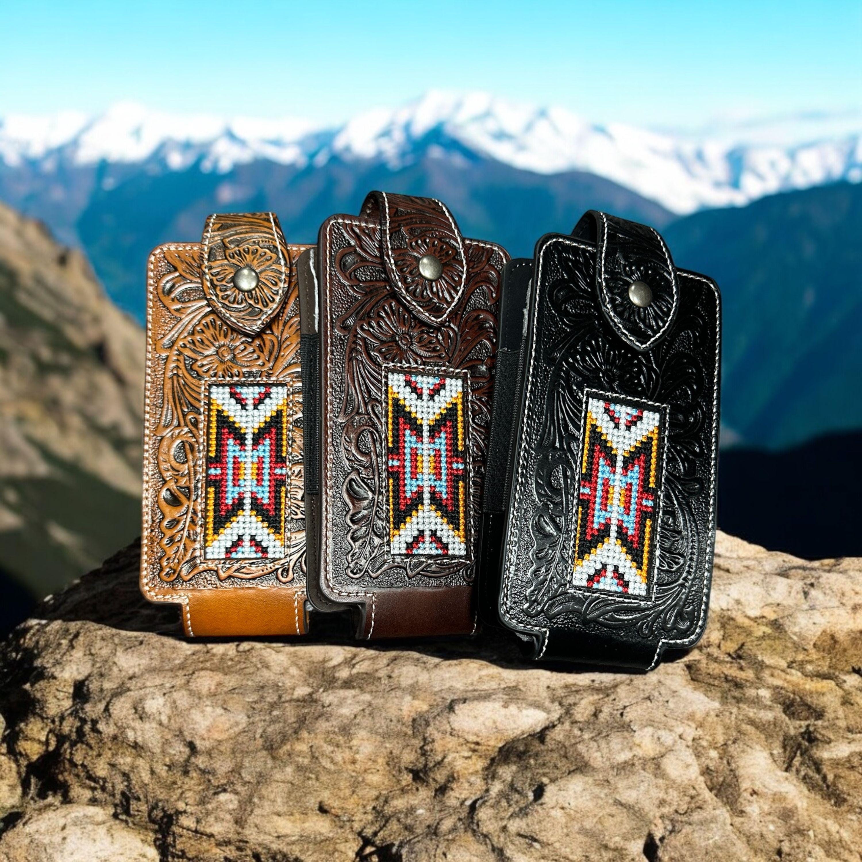 A) Wrangler Aztec Printed Crossbody Purse With Wallet Compartment -Burgundy - The Rowdy Cow