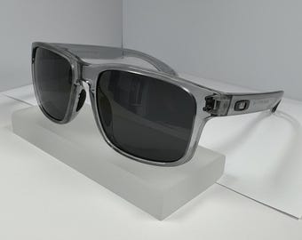 Neu* Oakley Holvik Grauer Rahmen Polarisierende Sonnenbrillen - Unisex-Sonnenbrillen UV400