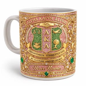 Taza plana 2D Alpha Kappa Alpha 1908, también conocida como taza de café personalizada dorada con nombre, regalo de hermandad, taza para hermanas de la vida griega.