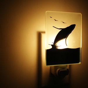 nightlight whale /veilleuse baleine