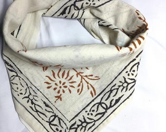 Cream Cotton Bandana Scarf, Floral Print Bandana, Boho Head Scarf, Vintage Neck Scarf, Botanical Hair Scarf, Printed Cotton Kerchief,