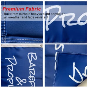 Pode incluir: Uma bandeira azul com texto branco que diz "PRO" e "BAREF & PROPU". A bandeira &eacute; feita de poli&eacute;ster dur&aacute;vel e resistente, resistente &agrave;s intemp&eacute;ries e ao desbotamento. O texto "Premium Fabric" tamb&eacute;m &eacute; vis&iacute;vel.