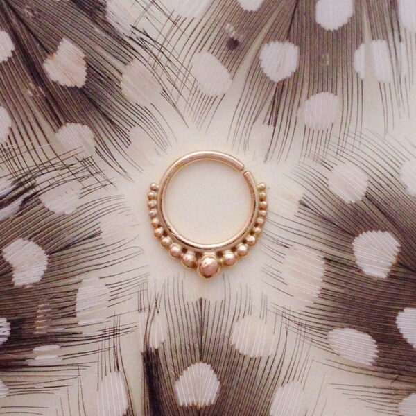 TIJDLOOS. 14k gouden septumring. Zilveren septum, gouden lichaamssieraden. tribale fusion buikdans. Naveltepelring, daithring, tragus