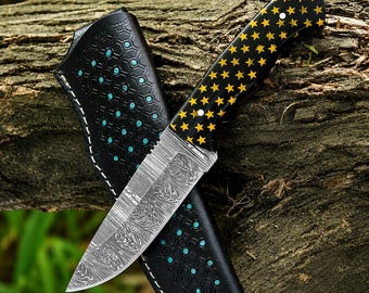 Cuchillo de hoja fija HavnBlades hecho a mano con hoja de acero estampada y mango con diseño de estrella.