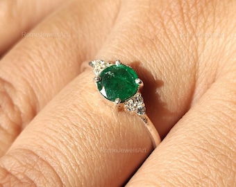 Natuurlijke smaragdring, 925 sterlingzilver, zirkonia-accenten, minimalistische verloving