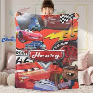Manta personalizada de personajes de DisneyCars, manta de Rayo McQueen, Tow Mater, manta de Disneycars, regalo de cumpleaños para niño o niña, manta de Navidad imagen 1