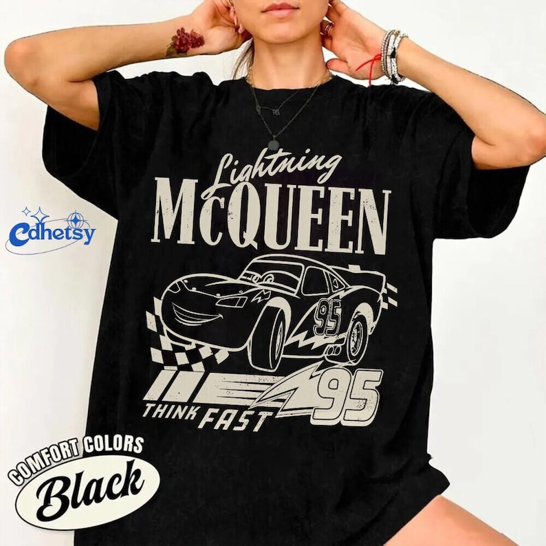 Camiseta Disneyland Cars Lightning McQueen Sally, Camiseta vintage Comfort Colors, Camisetas a juego para parejas, Top retro de carreras Pixar, Regalo para él imagen 2