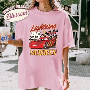 Camiseta de la película Cars, camiseta de Rayo McQueen, camiseta retro de Comfort Colors, regalo para fans de Disneyland, camiseta de carreras vintage imagen 3