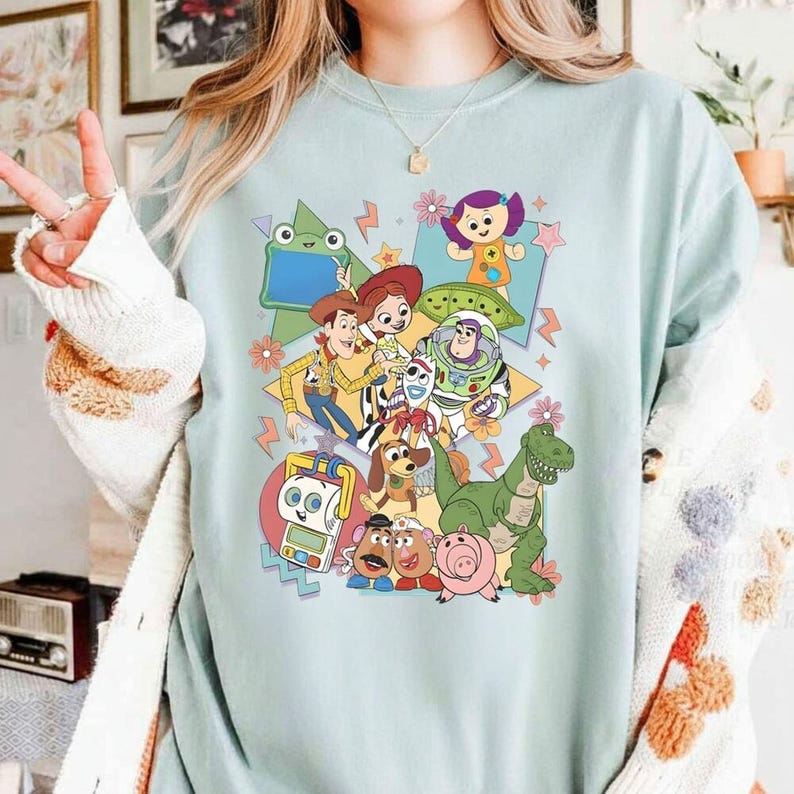 Retro Toy Story 5 You've Got A Friend In Me T-Shirt, Buzz Lightyear, Woody, Rex, Lilypad, Smarty Pants Tee, Disneyland Family Matching Trip immagine 3