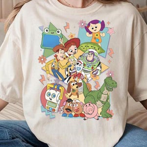 Retro Toy Story 5 You've Got A Friend In Me T-Shirt, Buzz Lightyear, Woody, Rex, Lilypad, Smarty Pants Tee, Disneyland Family Matching Trip immagine 1