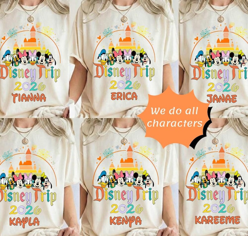 Camiseta personalizada con nombre de Disneyland para familias (2026), camisetas de vacaciones en pareja en Disneyworld, camisetas a juego para grupos de Disneyland imagen 1
