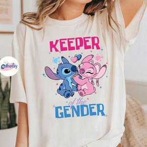 Camiseta para fiesta de revelación de género de Disneyland, camiseta de equipo rosa o azul, equipo Stitch y equipo Angel, camiseta a juego para baby shower de Disneyland imagen 2