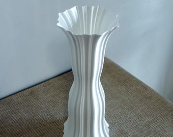 Jarrón escultural blanco impreso en 3D / Decoración minimalista orgánica moderna para el hogar