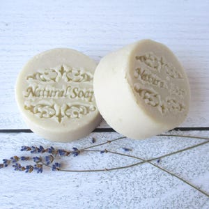 Jabón de afeitar de lavanda: pastilla de afeitar herbal vegana, regalo ecológico.