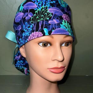 Ponytail scrub cap