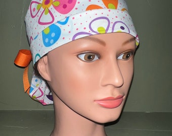 Ponytail scrub cap