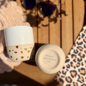 Trauzeugin Tasse Leo Edition | Trauzeugin Geschenk Hochzeit | Danke Trauzeugin | Leo Tasse handbemalt |  Steingut Becher Leo mit Bodengravur