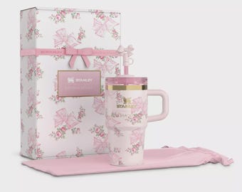 Stanley X LoveShack Fancy Holiday Quencher 20 OZ Rosa Beaux Pink NUEVO SELLADO